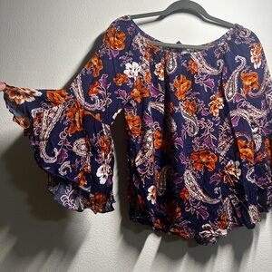 Boho Chic Women’s Flowy Top size M